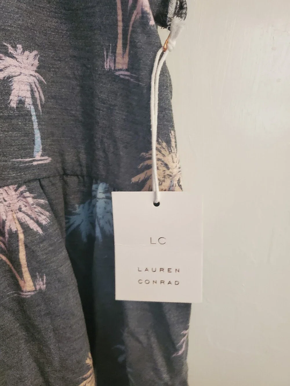 LC Lauren Conrad Palm Print Peplum Top - Picture 4 of 6